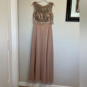 Elegant Beige Sleeveless Dress